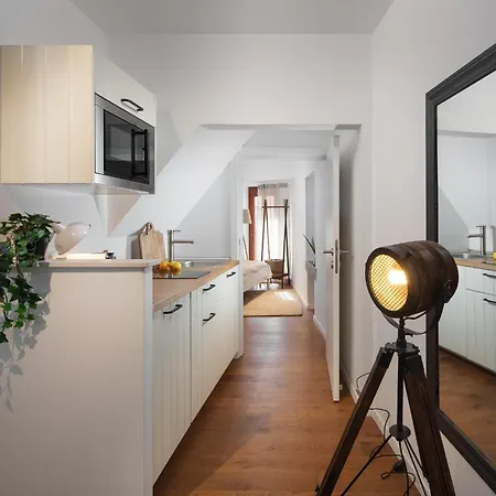 Apartment Square Old Town By Irundo Rovinj