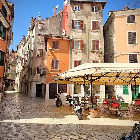 Square Old Town By Irundo *